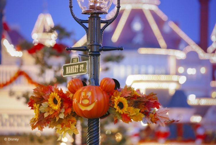 DISNEYLAND PARIS HALLOWEEN