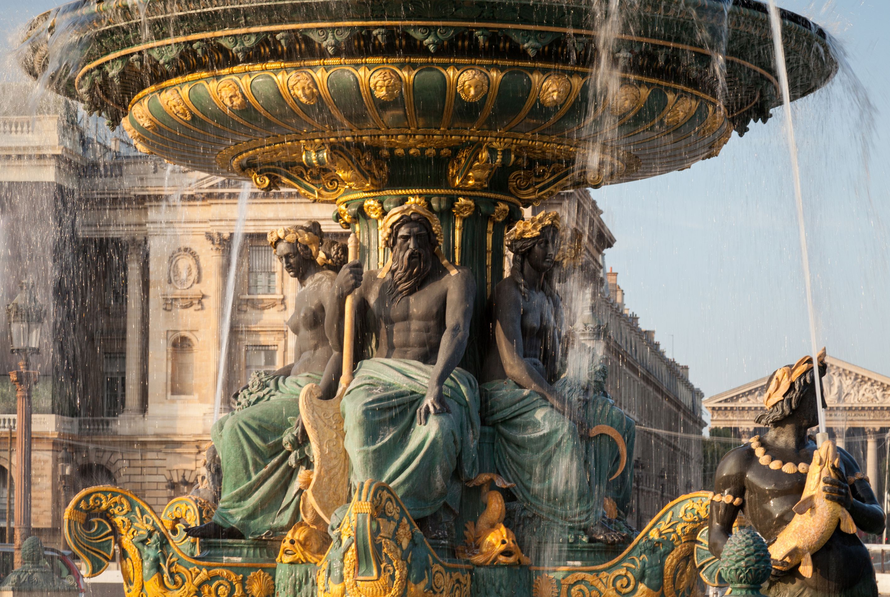 NOTRE DAME DE PARIS ET TEMPS LIBRE DANS LA CAPITALE