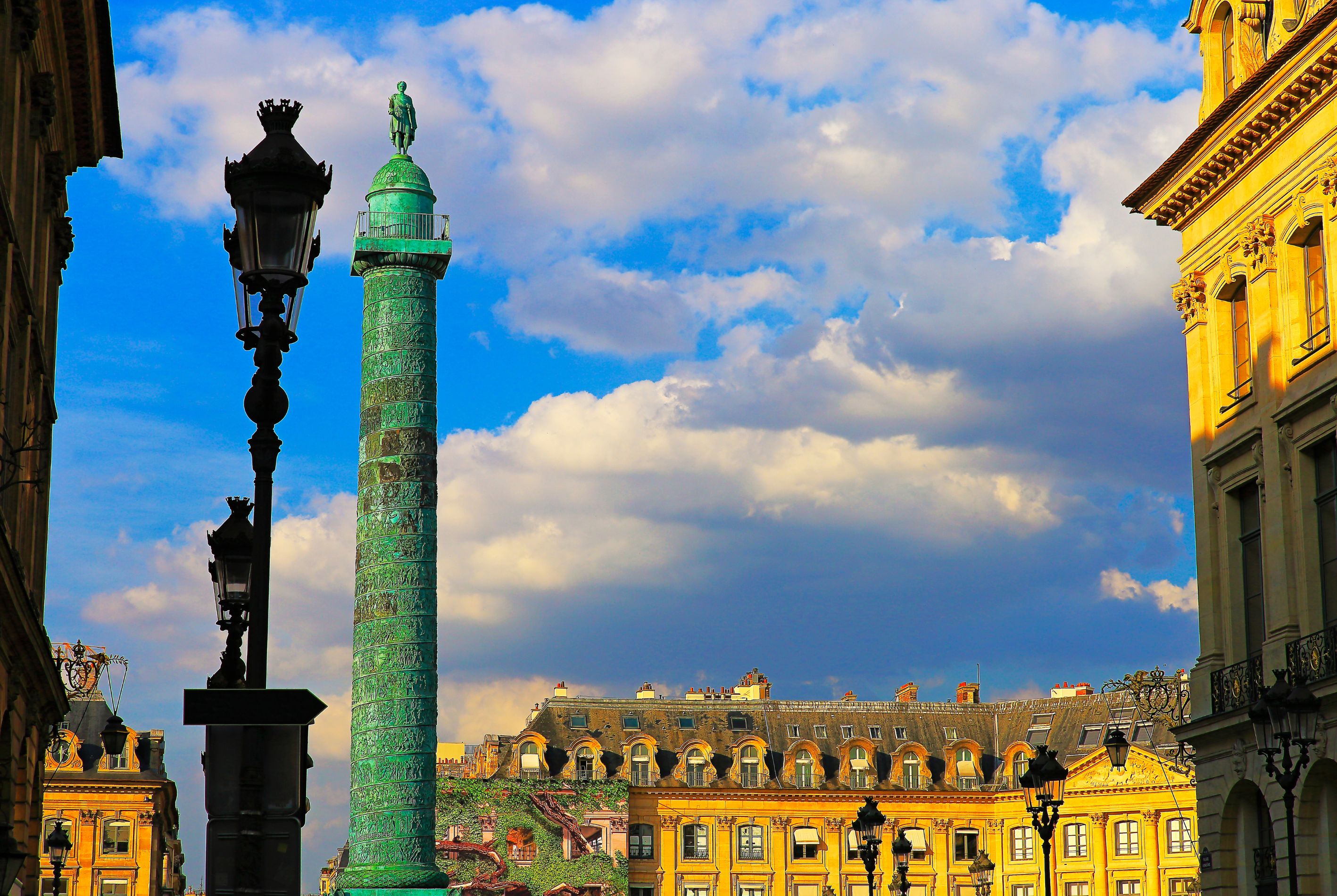 NOTRE DAME DE PARIS ET TEMPS LIBRE DANS LA CAPITALE
