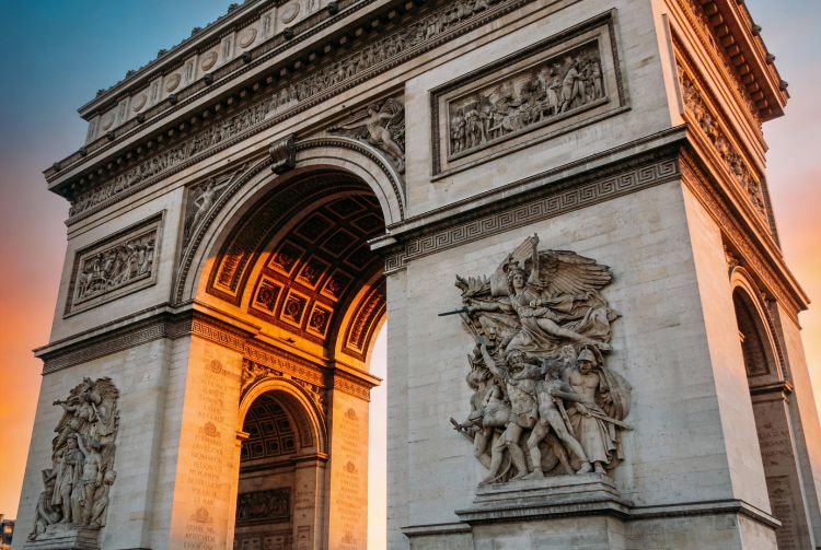 MUSÉE GRÉVIN ET BATEAUX PARISIENS