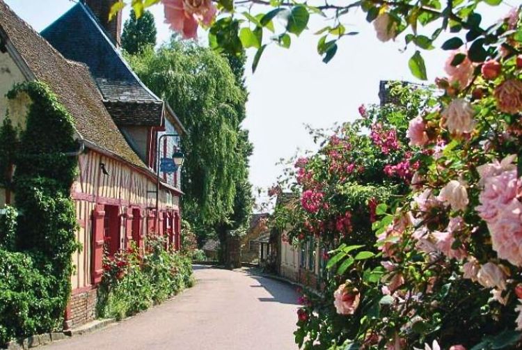 FÊTE DE LA ROSE À GERBEROY