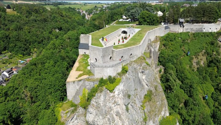 DINANT : JARDINS D’ANNEVOIE, CROISIERE, CITADELLE & TELEPHERIQUE