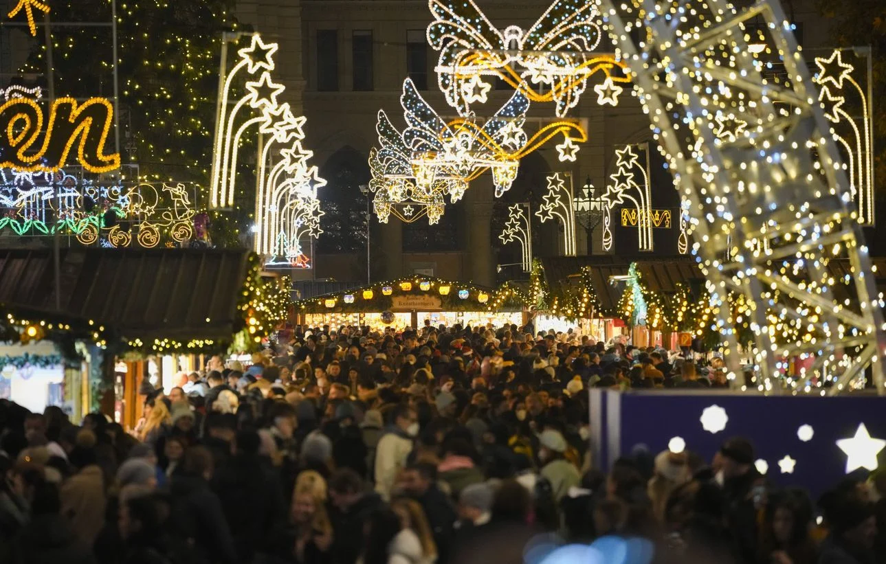 MARCHES DE NOEL A VIENNE
