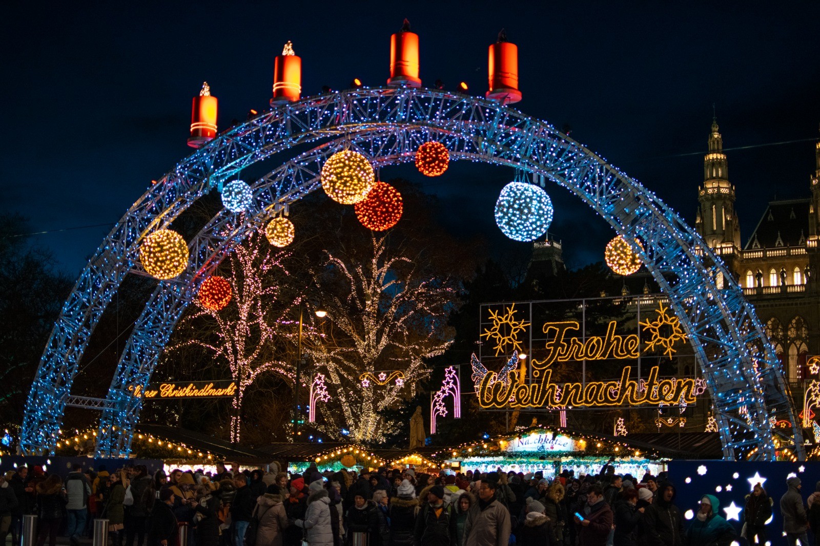 MARCHES DE NOEL A VIENNE