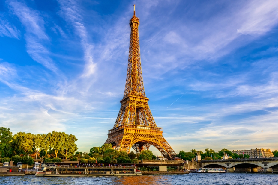 PARIS EN BATOBUS