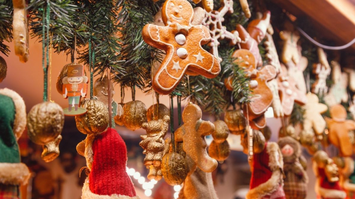 MARCHES DE NOEL A MONSCHAU ET STOLBERG