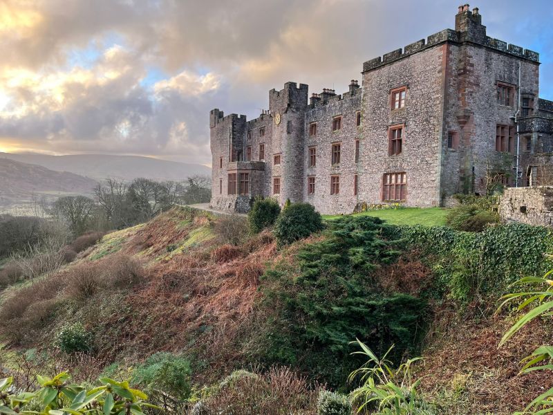 CHARME ANGLAIS & TERRES D’ECOSSE